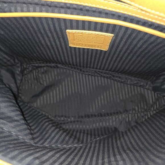 Rare Vintage COACH 4902 Crossbody Flap Bag Tan Pebbled Leather Auth USA - Picture 8 of 16